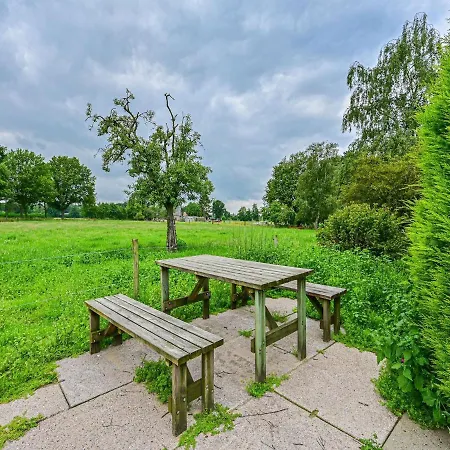 Cozy Countryside Getaway De Heurne