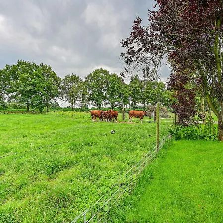 Cosy Farm Near The Forest * De Heurne