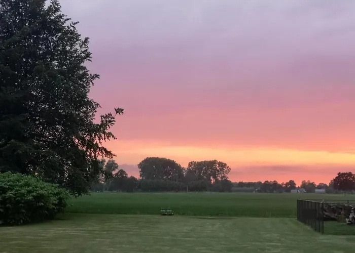 Cozy Countryside Getaway Vakantiehuis *