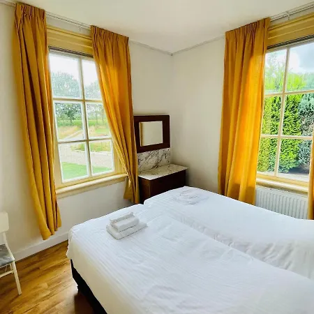 Cozy Countryside Getaway Semesterbostad De Heurne
